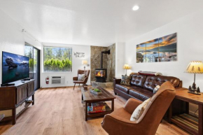 Heavenly Lakeside Retreat Close to downtown